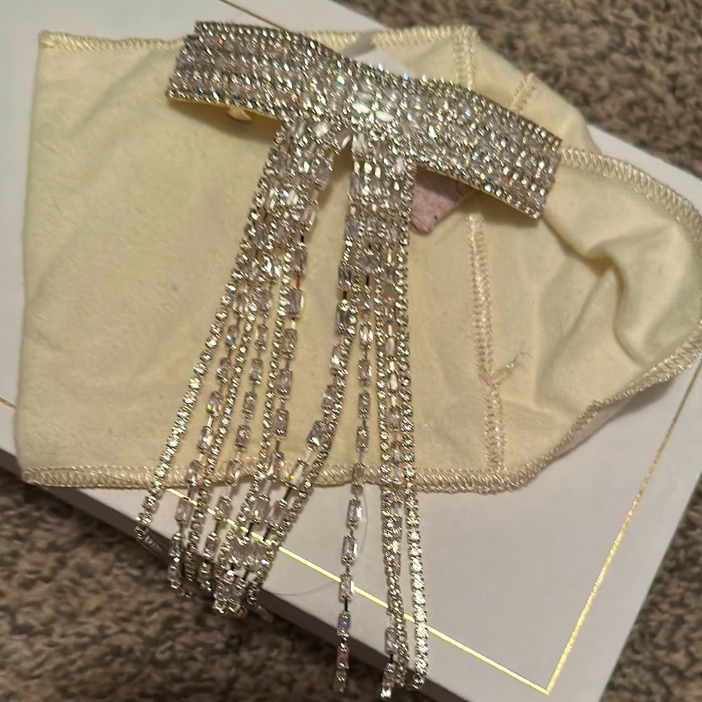 Elegant Silver Crystal Tassel Brooch